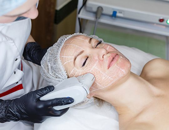 hifu 540x417 - دوره آموزشی مراقبت پوستی، اسکین‌ کر و فشیال کامل