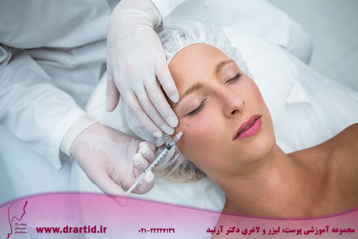 female patient receiving botox injection face - آموزش تزریق بوتاکس