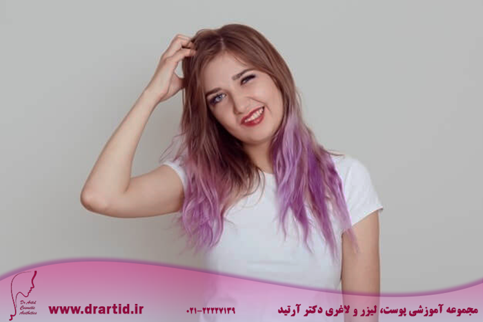 portrait young female whiter casual style t shirt scratching her hair from dandruff irritation suffering from lice frowning face isolated grey background 176532 14742 - علت شوره سر و درمان آن